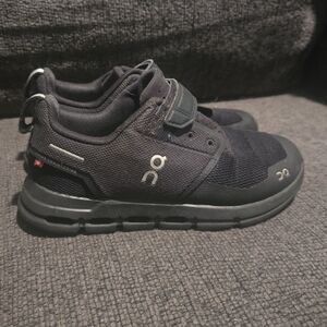 On Cloud | Running Sneakers Kids 1